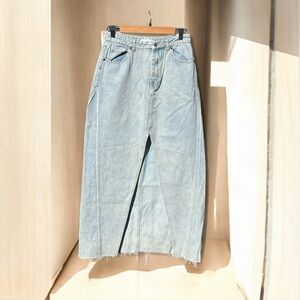 Goodnight Macaroon Claire' High Waist Frayed Denim Midi Skirt